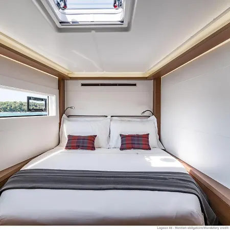 Vacation On A Luxury Yacht *