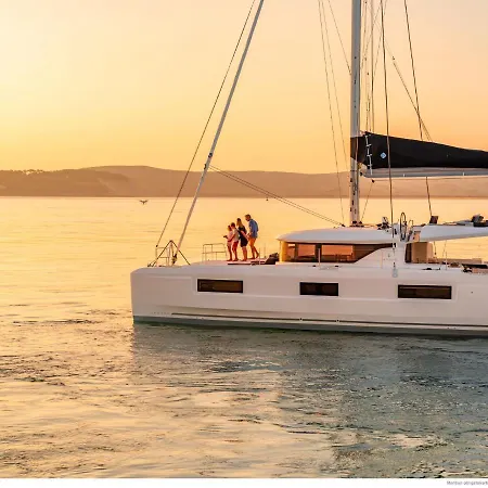 Vacation On A Luxury Yacht *